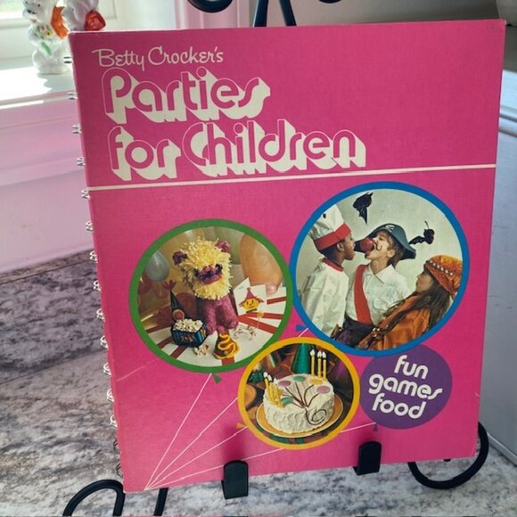 Betty Crocker "Parties for Children" Book -- Vintage MCM - Picture 1 of 10